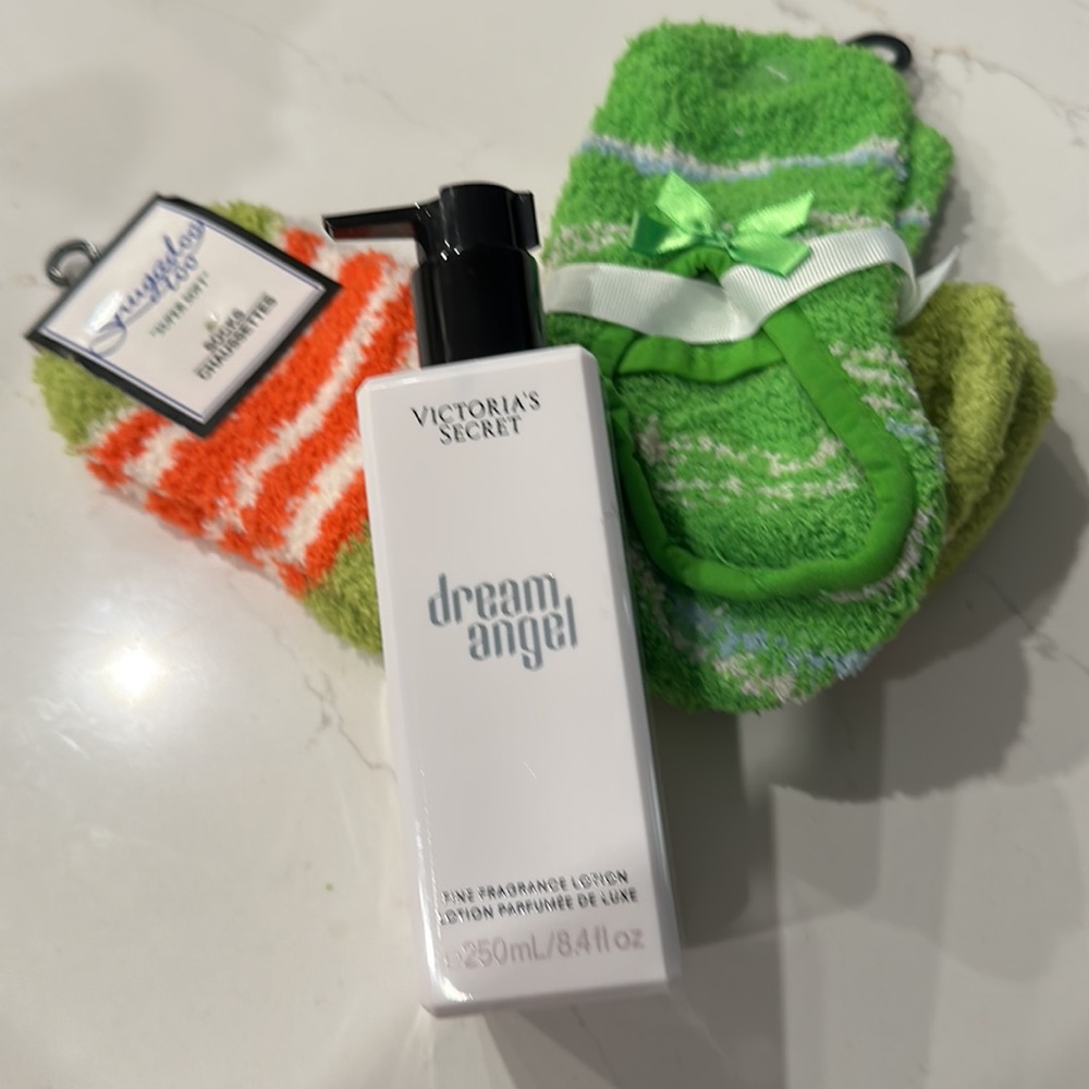 Bundle - Dream Angel Lotion, Snugadoo too Socks & Knit Slippers